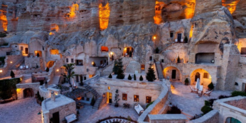 du-lich-cappadocia-kham-pha-thanh-pho-ngam-tai-tho-nhi-ky1657635689